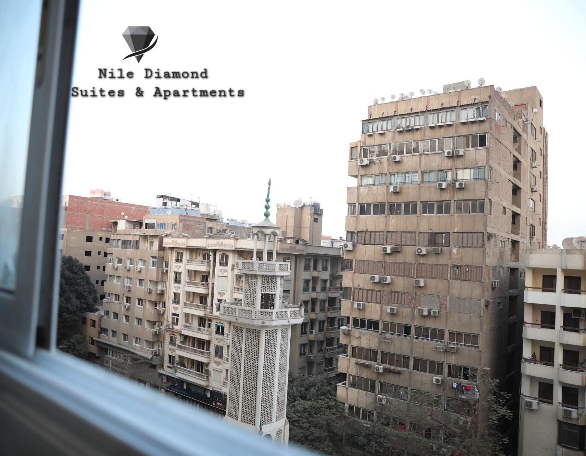 Acomodação com café da manhã  Nile Diamond Cairo